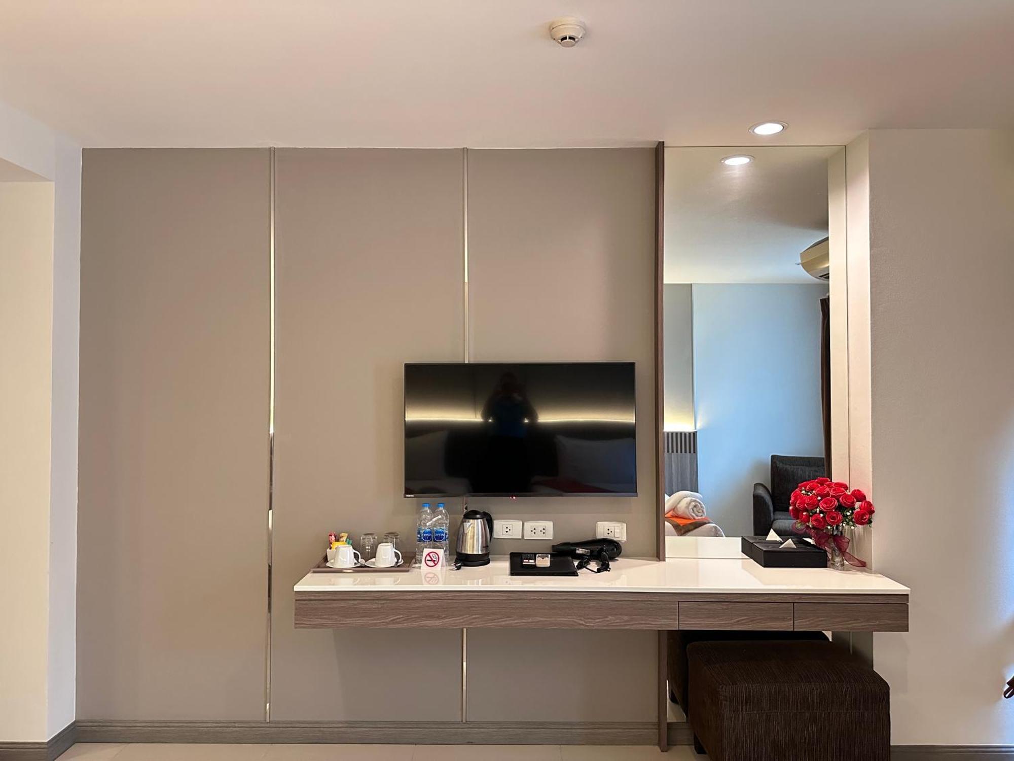 Crystal Suites Suvarnbhumi Airport Bangkok Zewnętrze zdjęcie